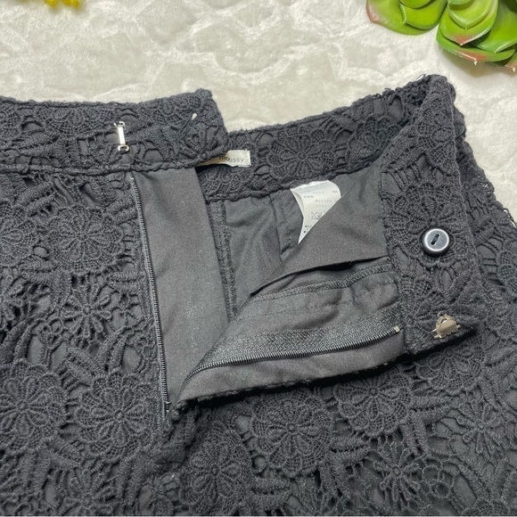 Moussy Floral Lace High Waisted 100% Cotton Shorts in Black Women's 1/ US Small - Picture 10 of 16